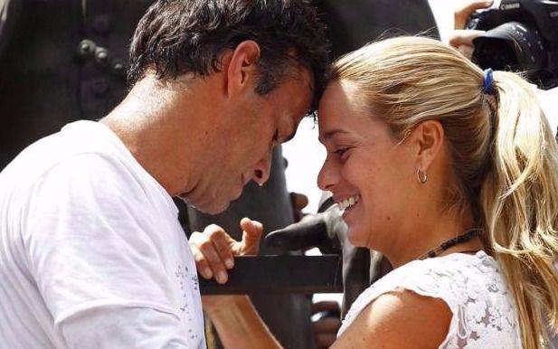 Leopoldo López anunció el embarazo de su esposa 