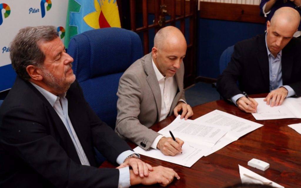 Ducoté y Elustondo firmaron un acuerdo por el Programa Clínica Tecnológica