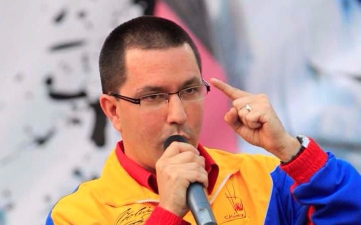 Maduro cambió a su canciller y designó a un yerno de Chávez