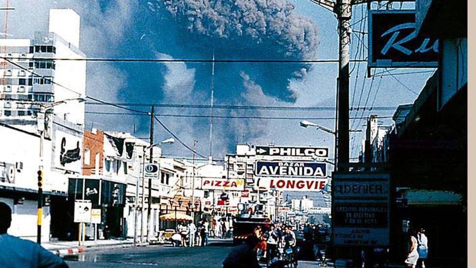 Menem, complicado ahora por explosión en Río Tercero