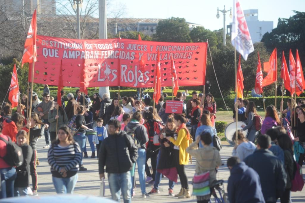 La madre dijo que “la vida sin ella no es vida” y hubo marchas en todo el país