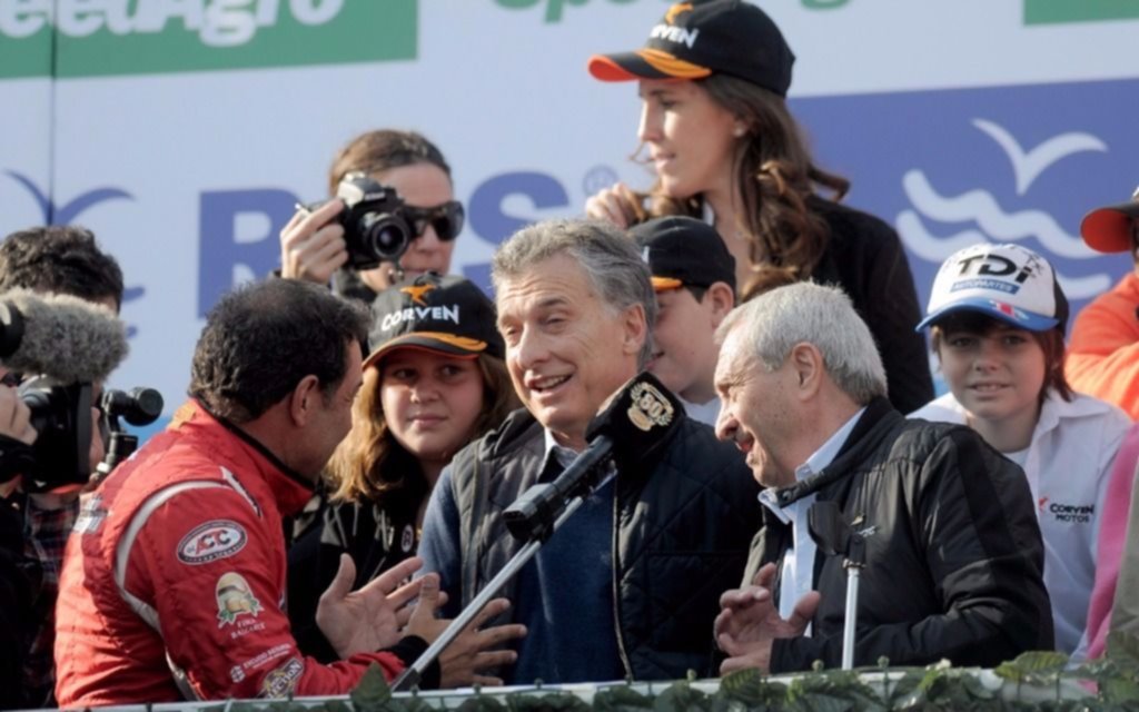 Macri: "La misma  pasión que se pone en el TC es la  que hay que poner en el país"