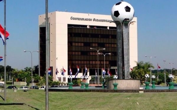 Sin licencias de la Conmebol, no habrá copas para los equipos argentinos: ¿Qué le exigen a los clubes?
