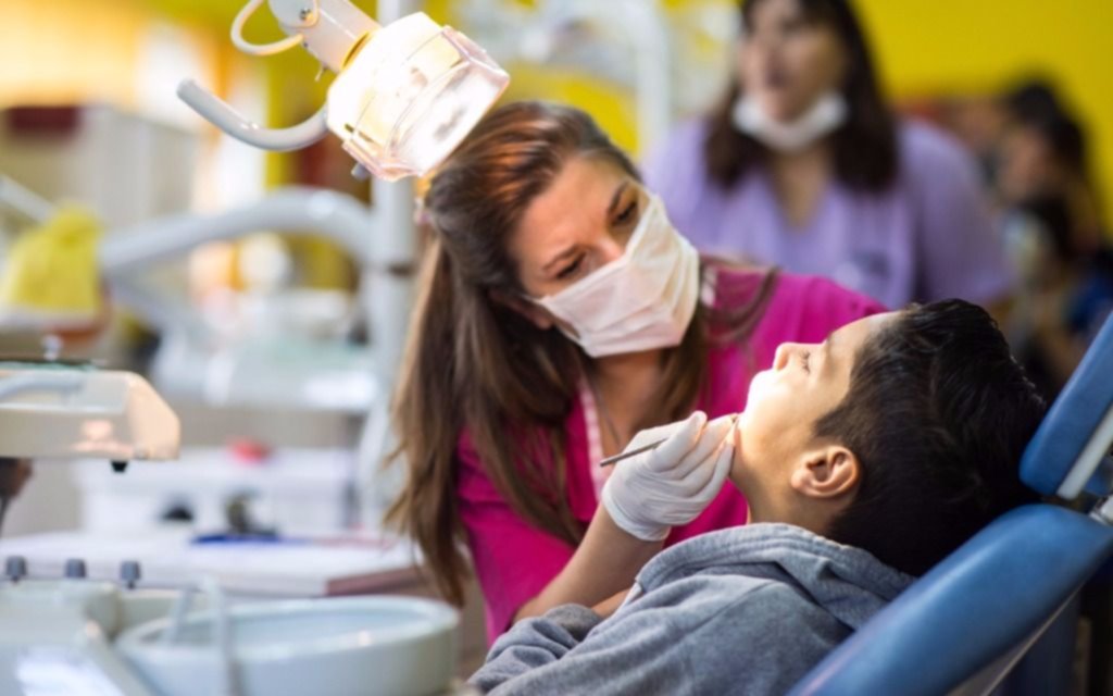Operativos de odontología en Bernal Oeste y Don Bosco 