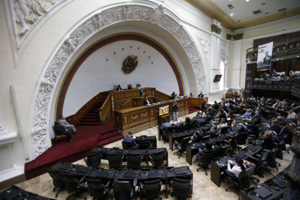 La Asamblea Nacional rechazó por “dictatorial” a la Constituyente