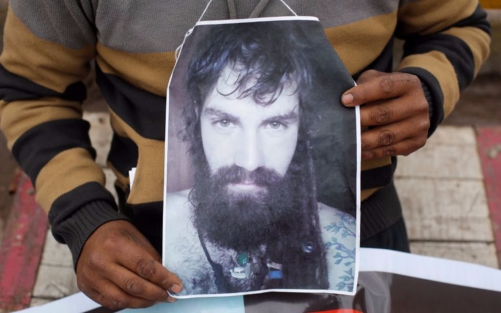 Ofrecen $500.000 para quien aporte información para localizar a Santiago Maldonado