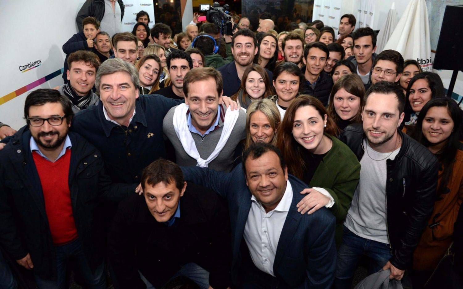 Garro inauguró local de Cambiemos en Romero