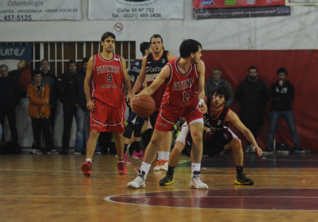 Atenas empezó con un triunfo