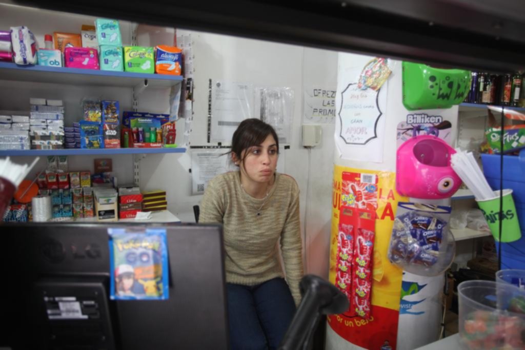 Asaltaron un kiosco en pleno centro platense