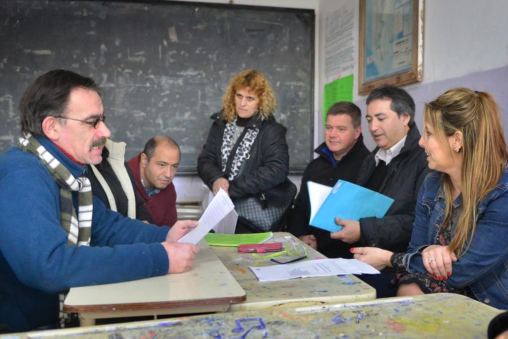 La mayoría de las escuelas donde se votó no tuvo clases a la mañana