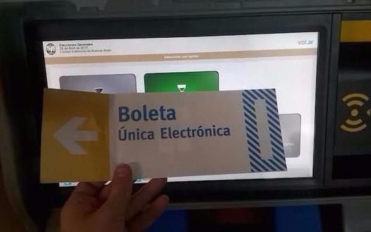 La Defensoría propone implementar la boleta electrónica para 2019