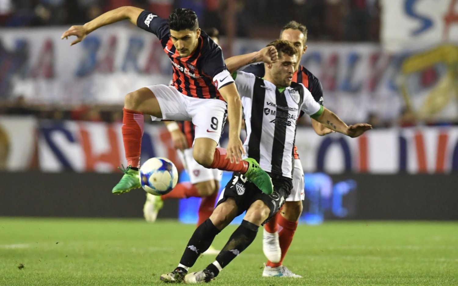 Sufriendo y por penales, San Lorenzo le ganó a Cipoletti por Copa Argentina