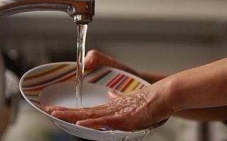 Aysa anunció baja presión o falta de agua en Quilmes Oeste