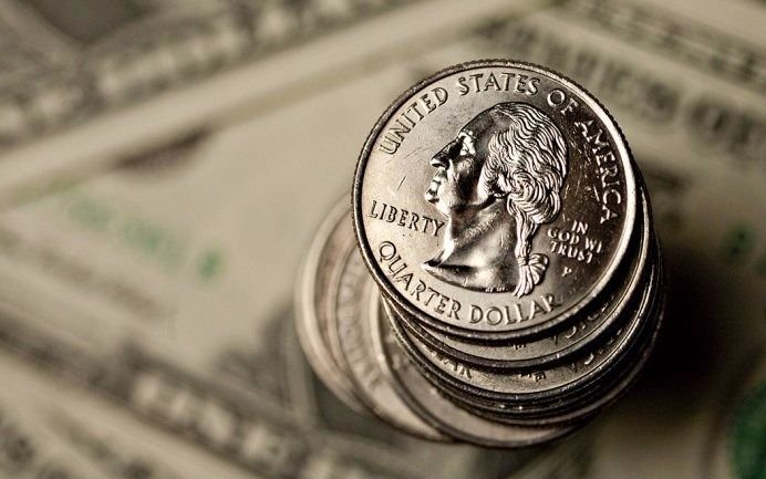 El dólar minorista subió 12 centavos y cerró la jornada en $17,47
