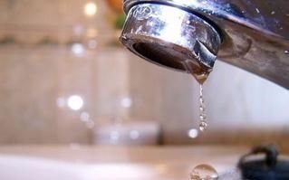 Aysa anunció baja presión o falta de agua en Quilmes