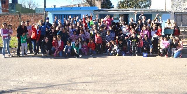 Durante tres días solidarios, veinte jóvenes pusieron en valor un hogar de niños de Ringuelet