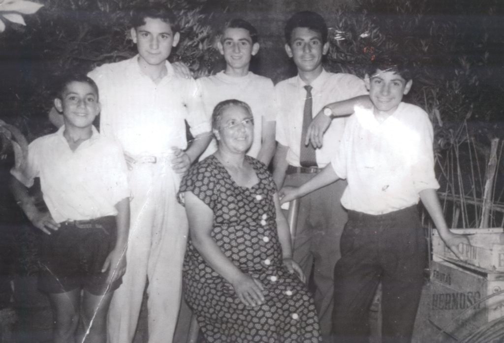 La familia más conocida cumplió 60 años en el barrio
