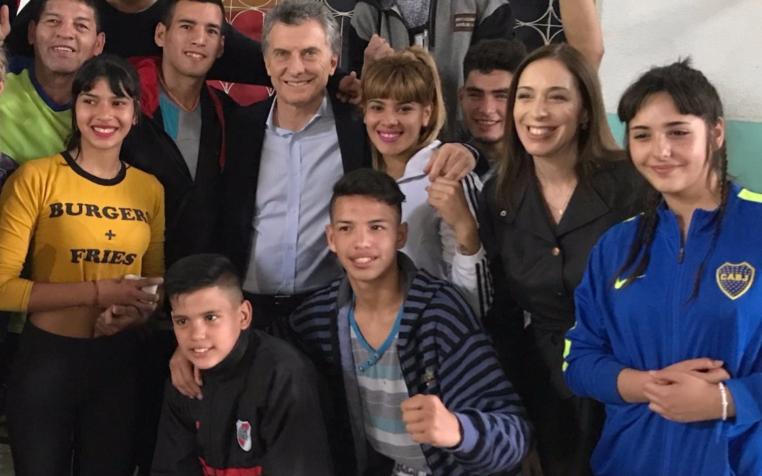 Macri y Vidal desembarcaron en el Conurbano para visitar una escuela de boxeo  