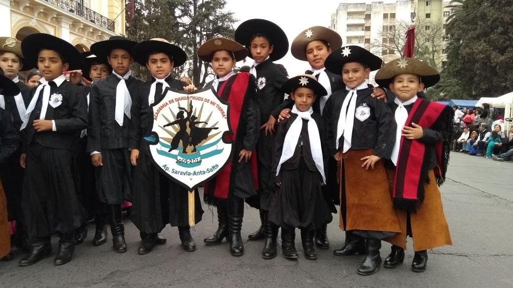 Gauchos, banderas y rugby
