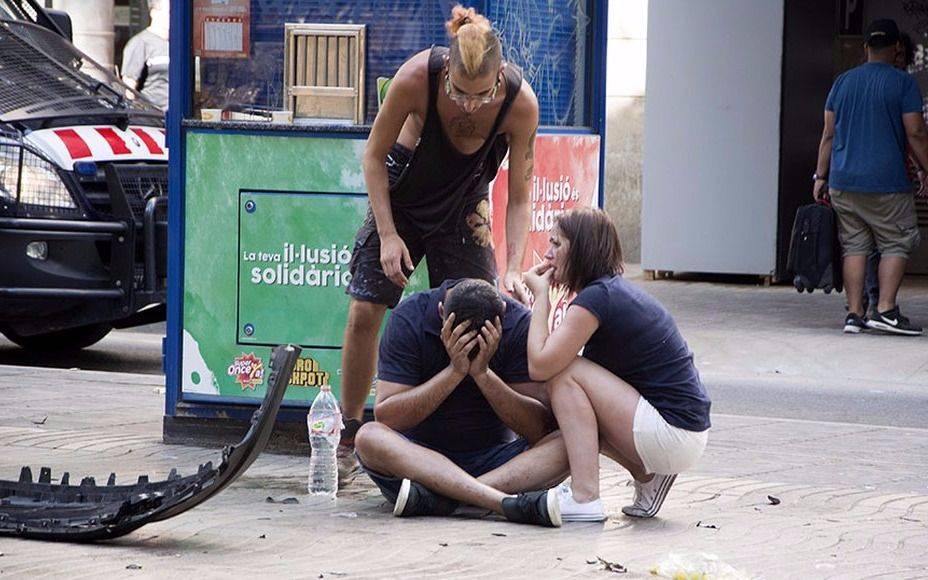 Murió una mujer y se eleva a 16 los fallecidos  por atentados en Catalunia