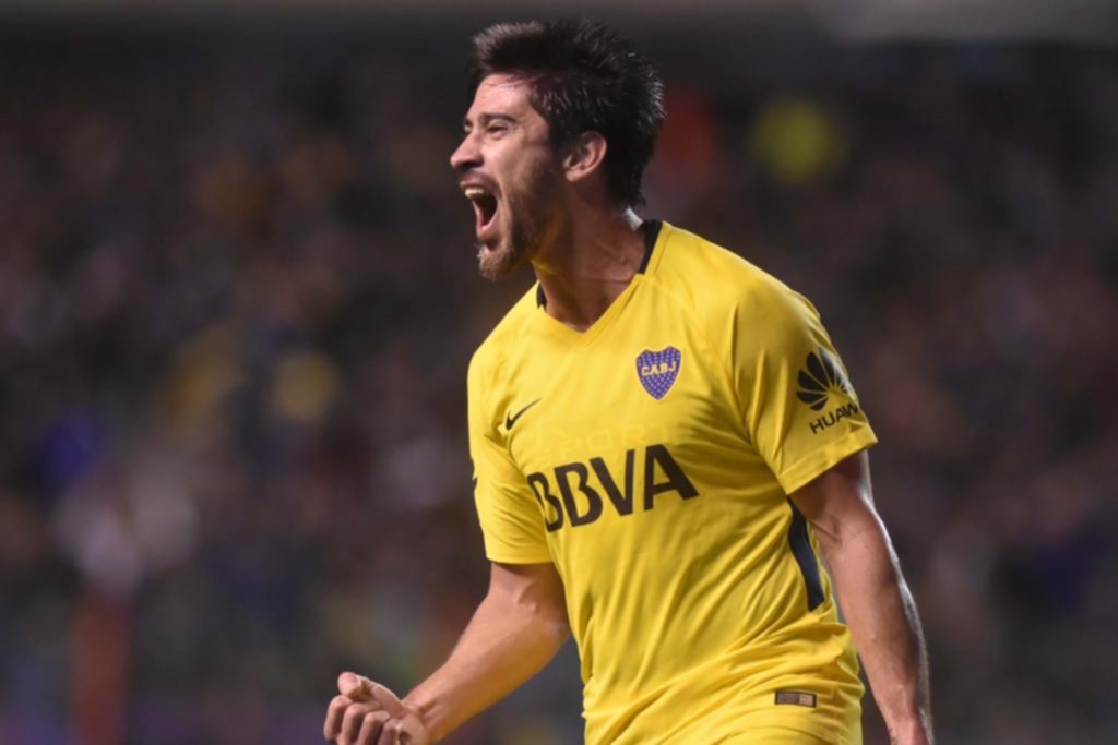 Boca arrancó la defensa del título aplastando a Olimpo