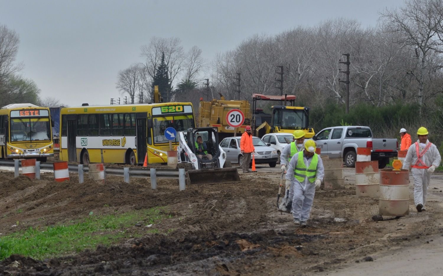 Tras la lluvia se complicó la circulación en un tramo en obra de la ruta 11