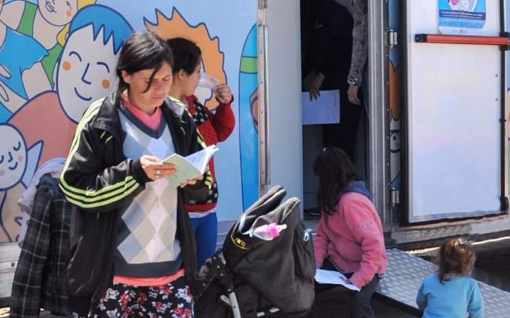 El 'Estado en tu barrio' visita Arana para que los vecinos puedan realizar trámites 
