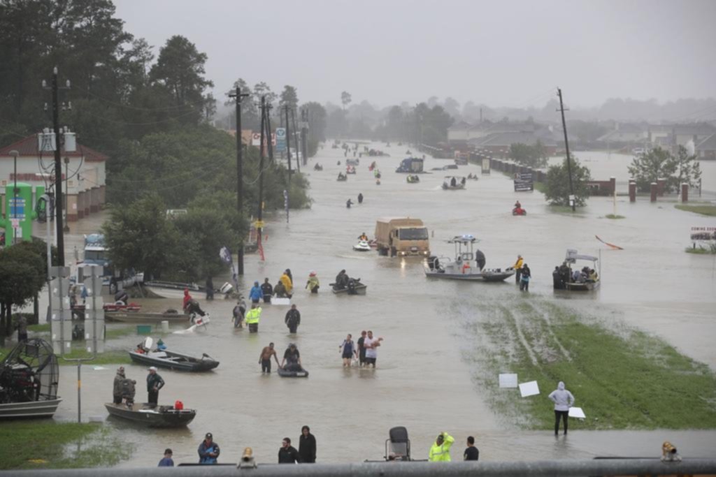Las lluvias agravan la catástrofe por el paso de Harvey en Texas