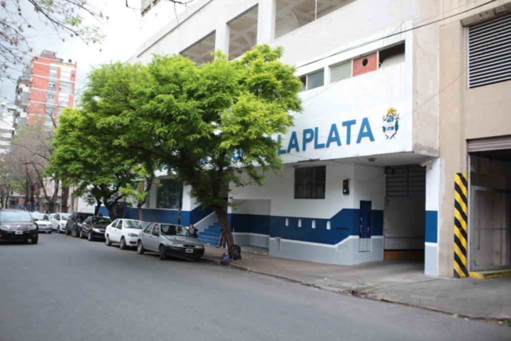 Sigue la renovación de plateas