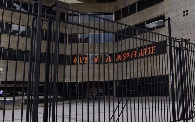 Realizarán un concierto de protesta en el Teatro Argentino