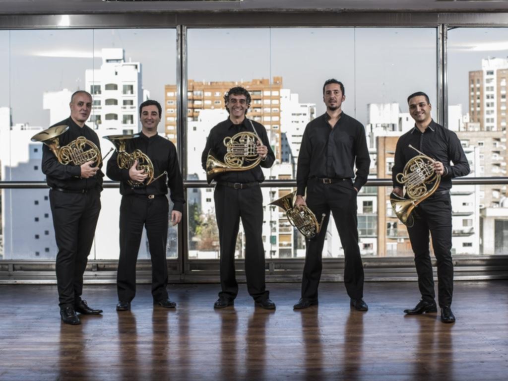 “Argentina Horn Ensemble” le rinde homenaje al tango en la Sala Piazzolla del Argentino
