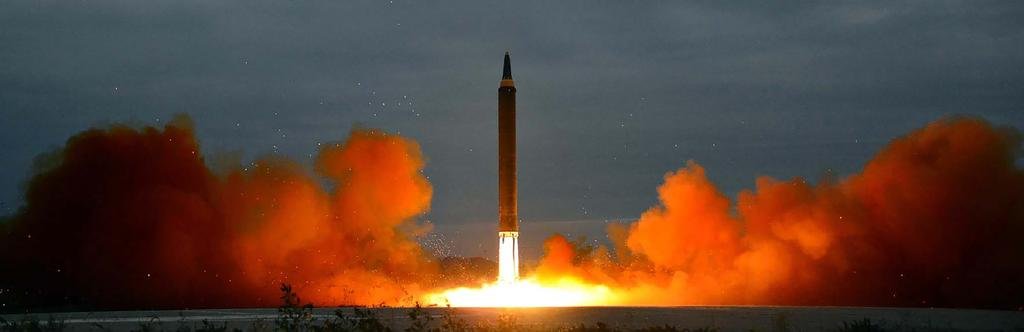 Norcorea redobla la apuesta y amenaza con lanzar más misiles