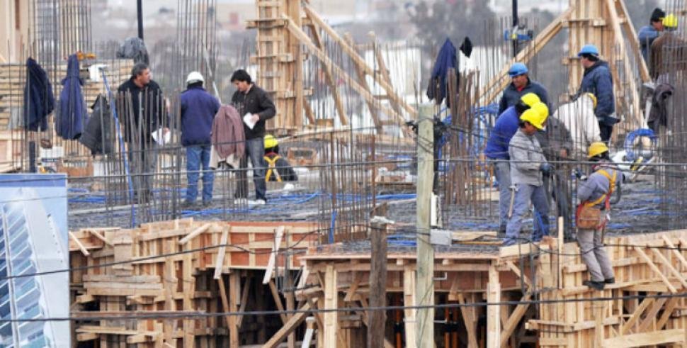 Se crearon 184 mil empleos formales en el último año