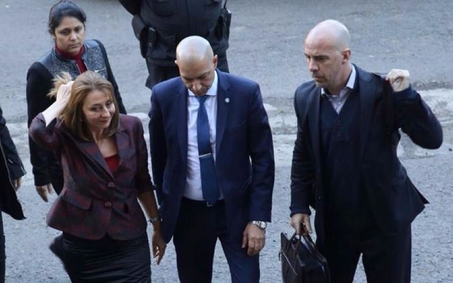 Gils Carbó apuntó contra dos platenses por supuestas irregularidades en la compra de un edificio