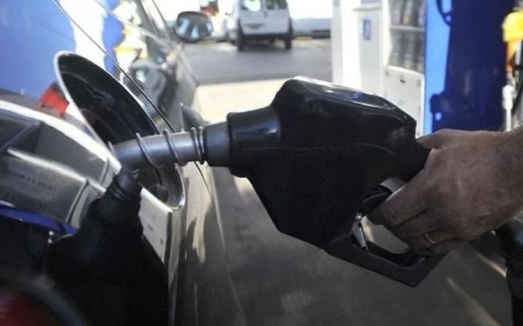 Agosto viene con nuevas subas en luz, gas, naftas, transporte, prepagas y documentos