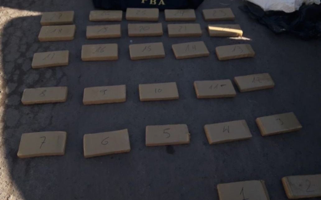 Interceptan un cargamento de 27 kilos de marihuana en Quilmes