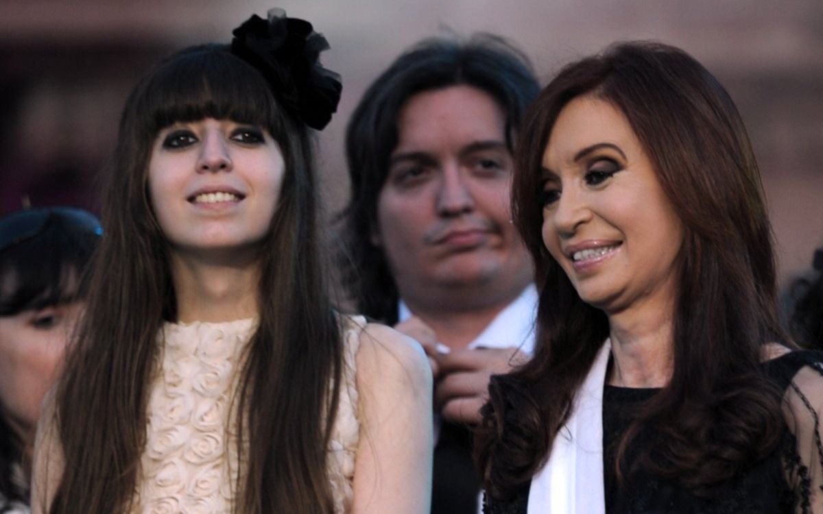 Piden elevar a juicio oral una causa contra Cristina por presunto lavado