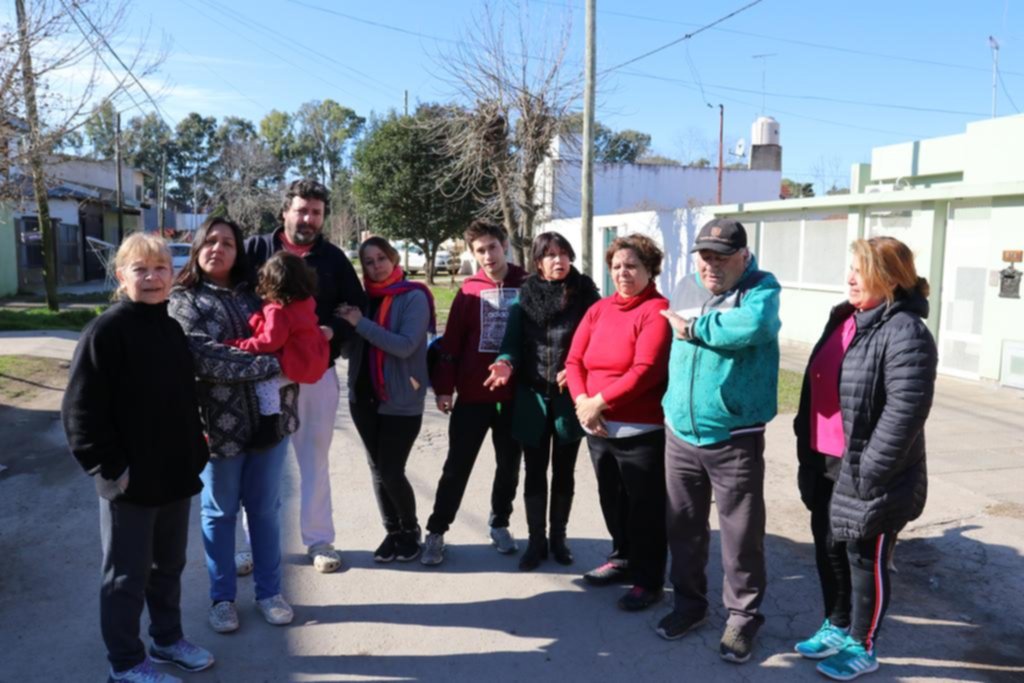 En barrio Aeropuerto estallaron por los robos después de otra entradera