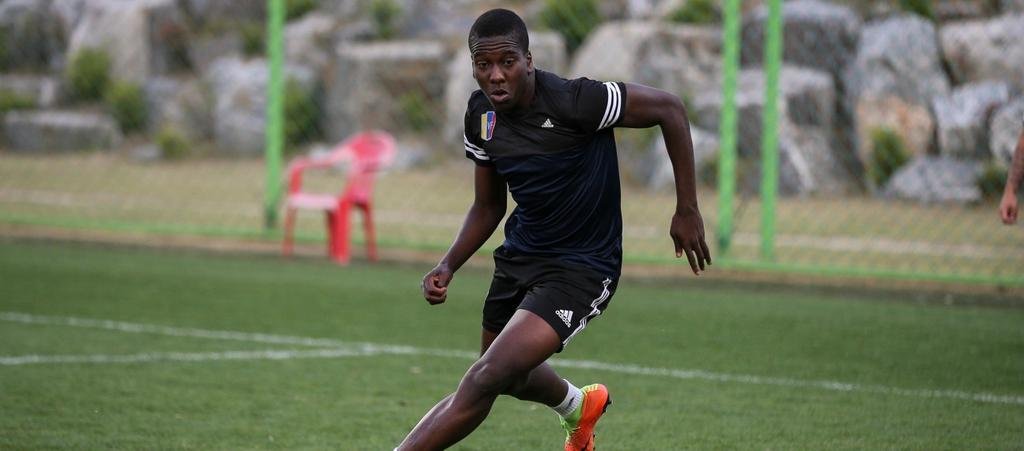 El Lobo quiere asegurarse goles y más delanteros