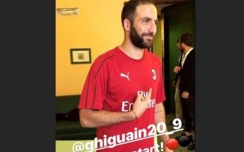 El especial recibimiento que tuvo el "Pipita" Higuaín en su nuevo club