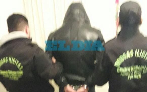 "Narco-peluquero" en Berisso: cae acusado de vender droga entre corte y corte