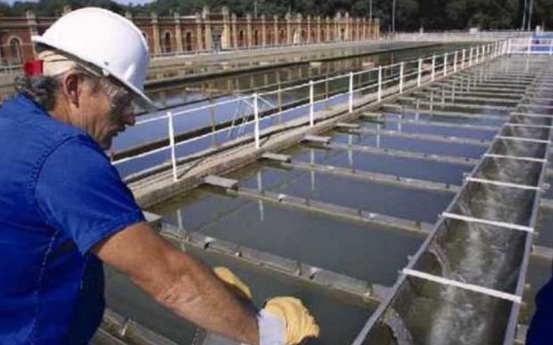 Aysa anunció baja presión o falta de agua en Quilmes