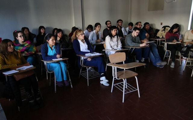 Capacitan a profesionales de la salud para obtener tejidos oculares para donación