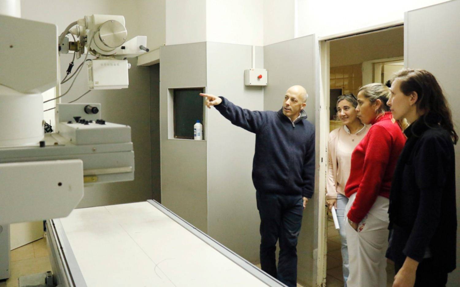 Ducoté recorrió el Sanguinetti junto a las nuevas autoridades del Hospital