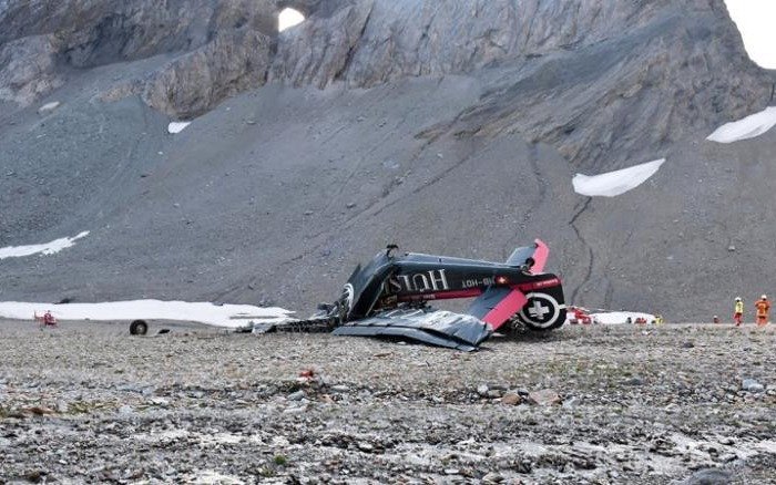Suiza: mueren 20 personas en un accidente de avión militar de colección