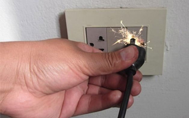 En Brown, avanzan con multas a Edesur por electrodomésticos quemados y falta de servicio