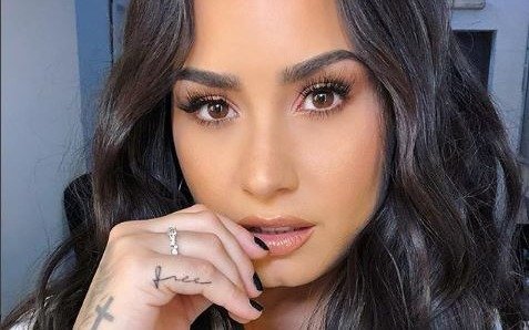 Demi Lovato salió del hospital e ingresó en un centro de rehabilitación