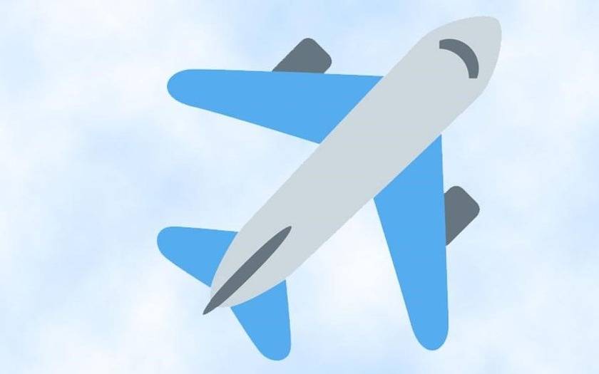 Confusión en Facebook por un avión como nueva "reacción"