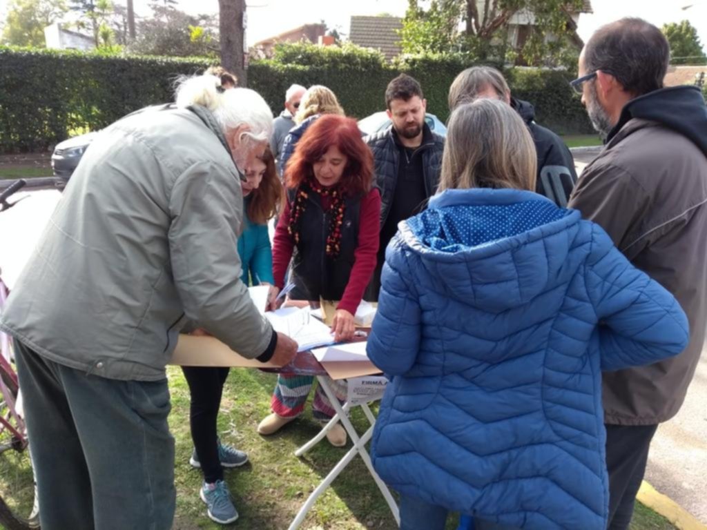 Vecinos de Villa Castells avanzan en el pedido de obras hidráulicas