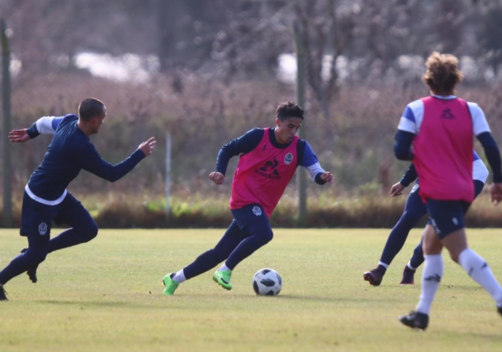 Troglio ya paró un probable equipo con Faravelli de entrada